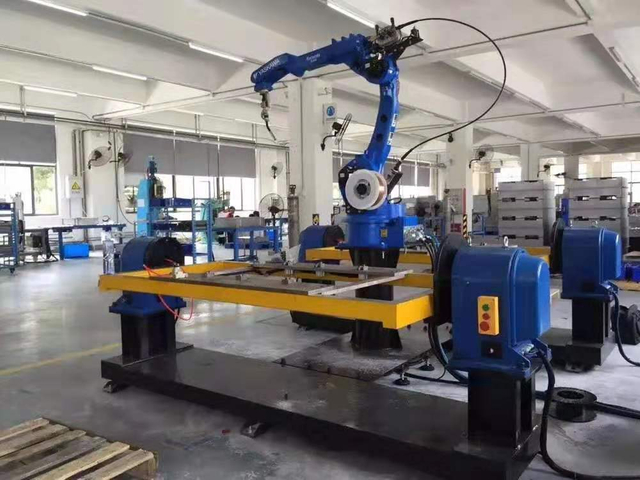 automatic 6-axis cnc welding arm robot aluminum stainless steel iron mig arc welding robot with arc welding gun